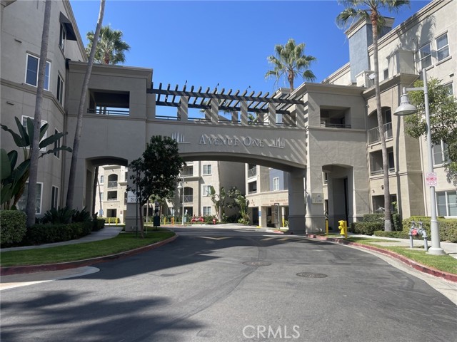 2252 Scholarship, Irvine CA: https://media.crmls.org/medias/14610e4a-357d-4974-9279-728e193555ef.jpg