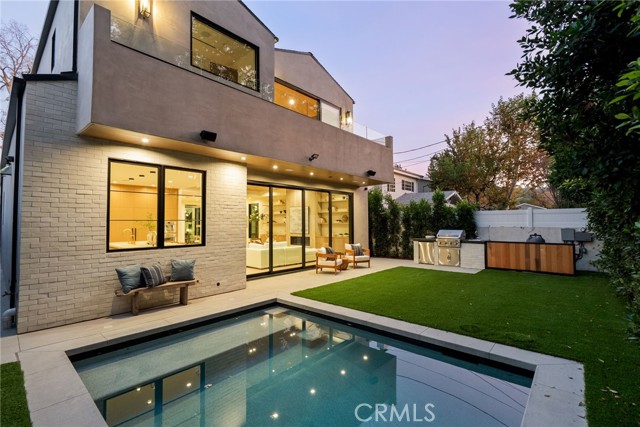 Detail Gallery Image 38 of 42 For 4245 Bellaire Ave, Studio City,  CA 91604 - 5 Beds | 5/1 Baths