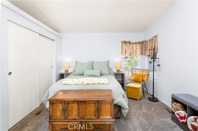 32600 State Highway 74, Hemet CA: https://media.crmls.org/medias/1463e37b-c20c-4e59-a273-43d7d0371124.jpg