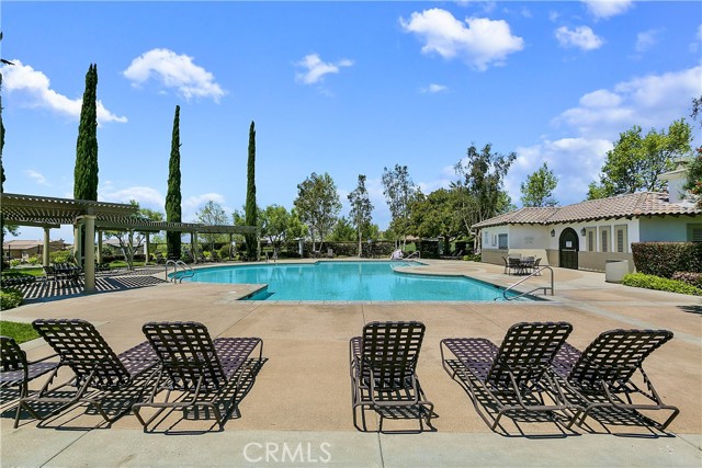 16183 Village Meadow Drive, Riverside CA: https://media.crmls.org/medias/14647bdb-e487-4aeb-b707-767047c18e8f.jpg