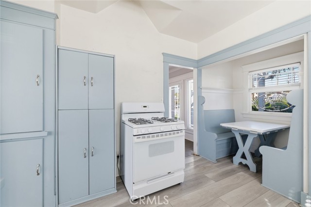 610 Carnelian, Redondo Beach, California 90277, ,Residential Income,For Sale,Carnelian,SB26077419