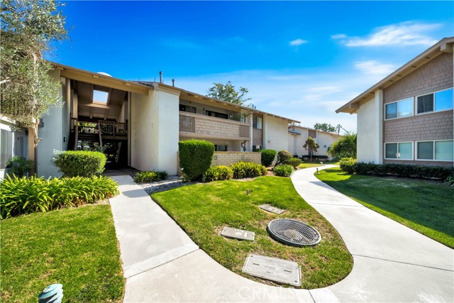 Detail Gallery Image 25 of 39 For 8888 Lauderdale Ct 218d,  Huntington Beach,  CA 92646 - 3 Beds | 2 Baths