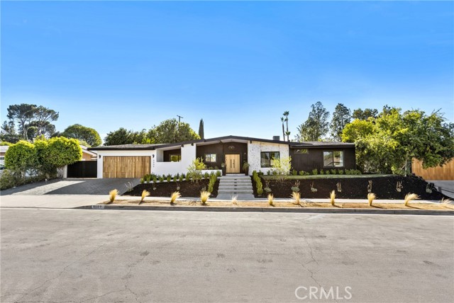 6009 Neddy Avenue, Woodland Hills CA: https://media.crmls.org/medias/14655205-7293-4729-99f3-e01b63e0ded9.jpg