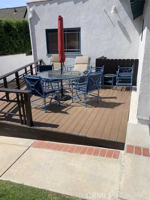 Detail Gallery Image 43 of 44 For 1718 Cleveland Rd, Glendale,  CA 91202 - 3 Beds | 3 Baths