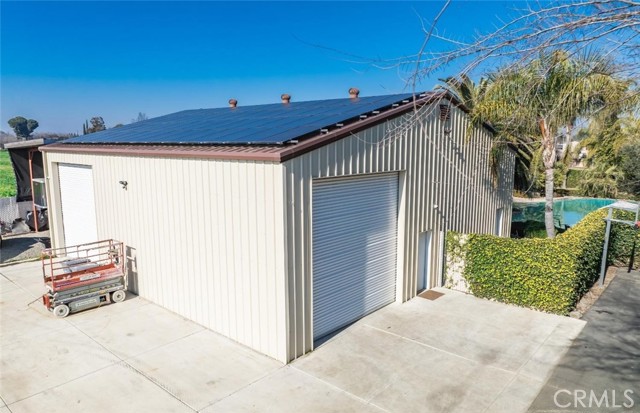 9172 Frontier Street, Hanford CA: https://media.crmls.org/medias/1465eb5a-0273-4a94-9aeb-3dfcd317cb30.jpg