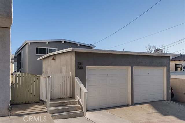 Detail Gallery Image 13 of 19 For 231 Longfellow Ave, Hermosa Beach,  CA 90254 - 4 Beds | 2 Baths