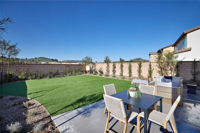 Detail Gallery Image 17 of 19 For 8265 Perada St, Jurupa Valley,  CA 92509 - 4 Beds | 2/1 Baths