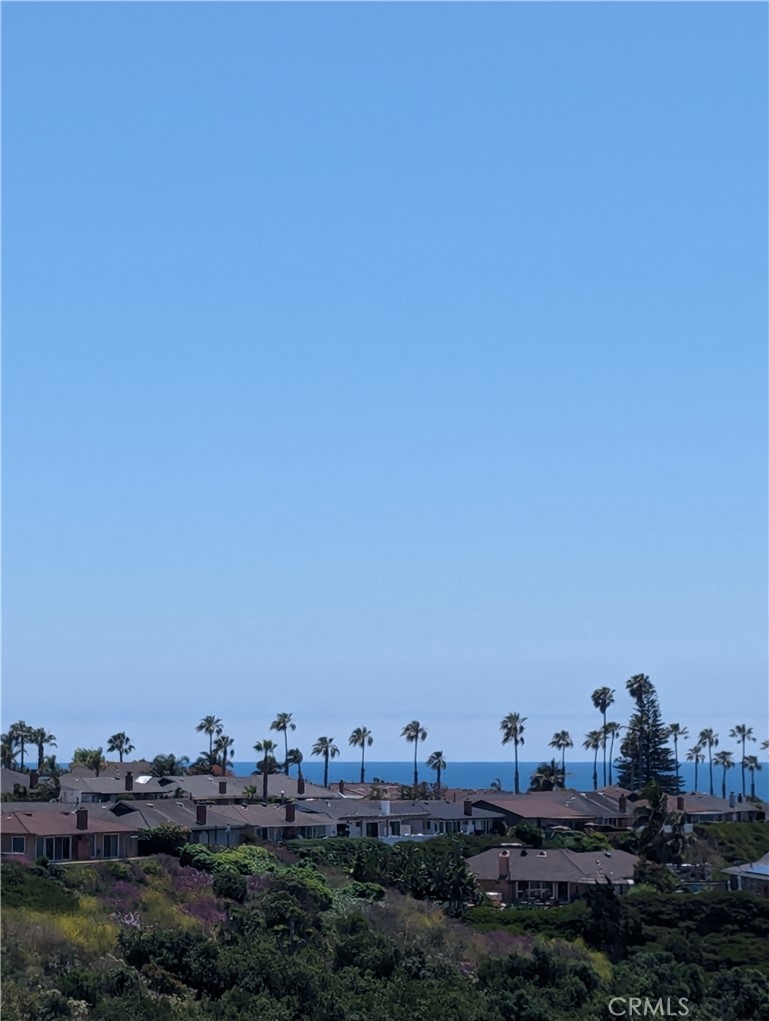 https://media.crmls.org/medias/14670bbb-06c4-43eb-a5b6-0ceceb22a4fb.jpg?preset=X-Large
