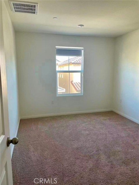 Detail Gallery Image 17 of 31 For 8552 Midway Ln, Chino,  CA 91708 - 4 Beds | 2/1 Baths