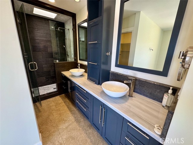 2745 Temple Hills Drive, Laguna Beach CA: https://media.crmls.org/medias/146750ed-cd7a-413e-ac28-d9dc2d10b593.jpg