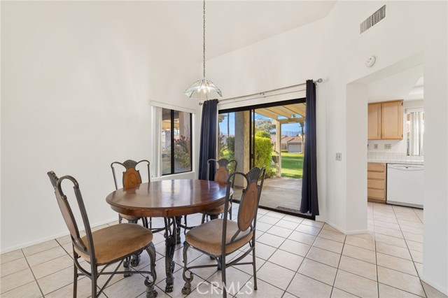 Detail Gallery Image 7 of 41 For 41471 Kansas St, Palm Desert,  CA 92211 - 2 Beds | 2 Baths