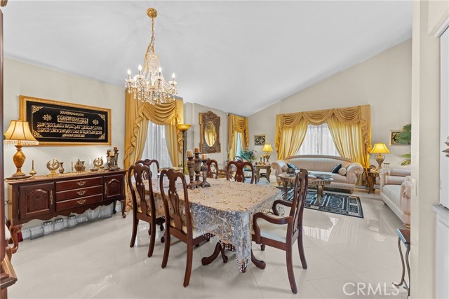 Detail Gallery Image 11 of 45 For 24621 Artemia, Mission Viejo,  CA 92691 - 4 Beds | 3 Baths