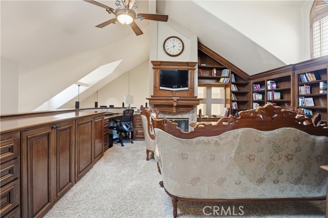 Detail Gallery Image 30 of 69 For 27139 Crystal Springs, Canyon Country,  CA 91387 - 4 Beds | 2/1 Baths