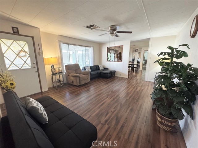 Detail Gallery Image 7 of 48 For 3945 Bradford #39,  La Verne,  CA 91750 - 2 Beds | 2 Baths