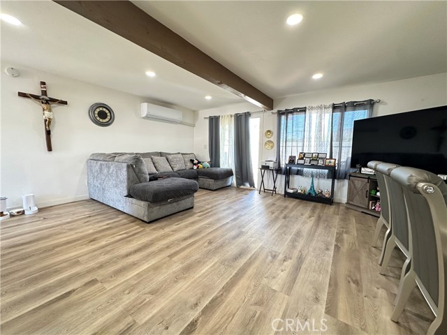 309 Santo Drive, San Jacinto CA: https://media.crmls.org/medias/146a23d2-c2f2-424b-8b7d-ecbb9ed7614c.jpg