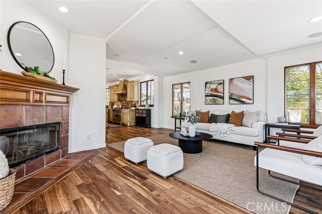 Detail Gallery Image 8 of 36 For 3101 Alma Ave, Manhattan Beach,  CA 90266 - 3 Beds | 3/1 Baths