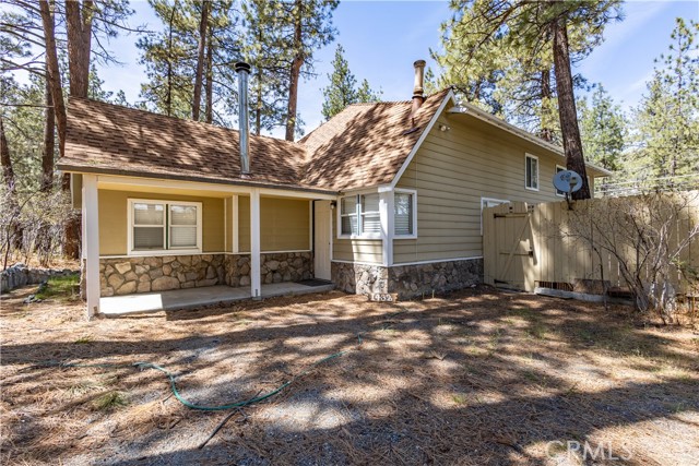 1432 Oriole Rd, Wrightwood, CA 92397