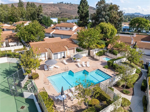 2095 Wetstone Court, Thousand Oaks CA: https://media.crmls.org/medias/146b4976-f9e9-439c-ab3b-284b625062c8.jpg