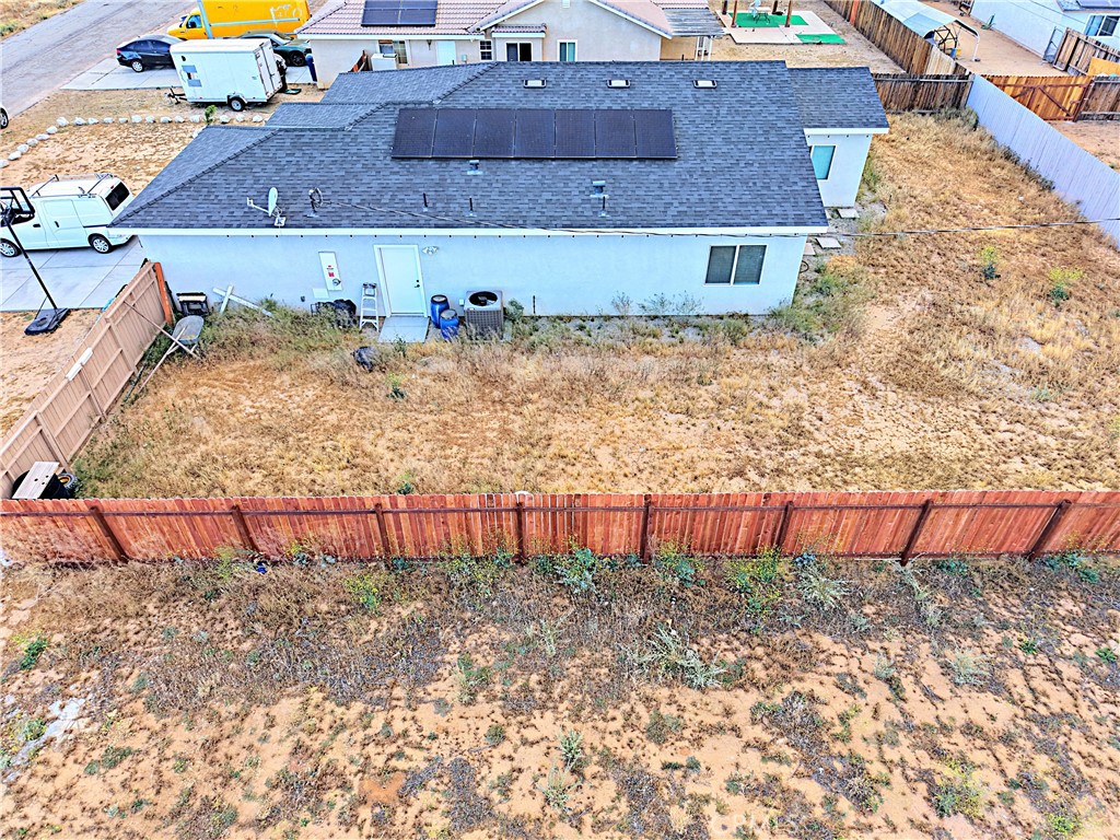 https://media.crmls.org/medias/146b5449-b783-4aa1-b67d-a0e2dca9e324.jpg?preset=X-Large