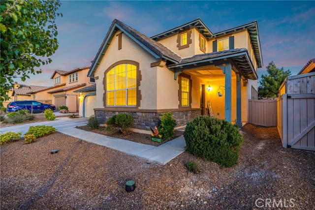 Detail Gallery Image 3 of 55 For 4046 W Avenue J7, Lancaster,  CA 93536 - 5 Beds | 4 Baths