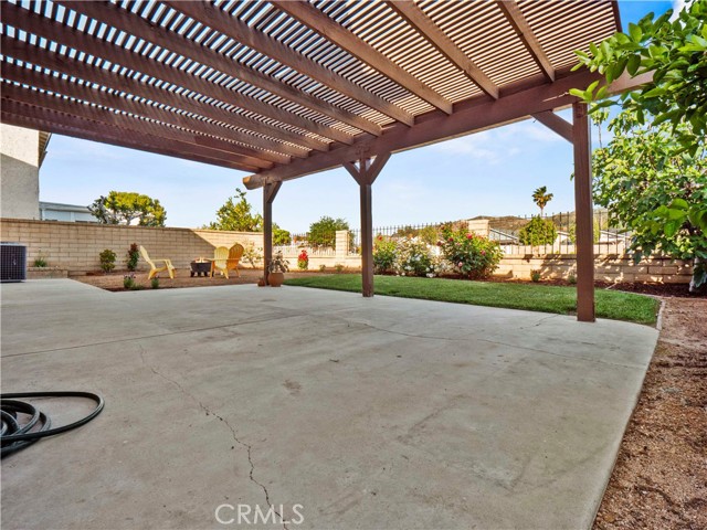 27572 Caraway Lane, Saugus CA: https://media.crmls.org/medias/146b86bd-b61d-4e0e-bc2c-0bbf4cb00457.jpg