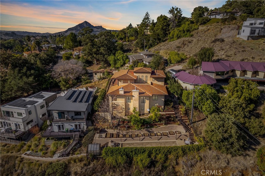2306 Santa Ynez Avenue