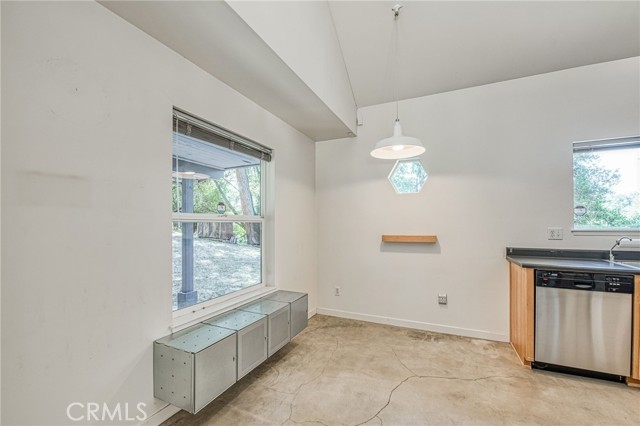 Detail Gallery Image 9 of 46 For 31730 Erie Rd, Coarsegold,  CA 93614 - 2 Beds | 2 Baths