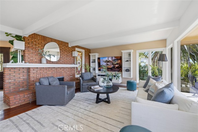 Detail Gallery Image 9 of 70 For 11385 La Vereda, North Tustin,  CA 92705 - 3 Beds | 3 Baths