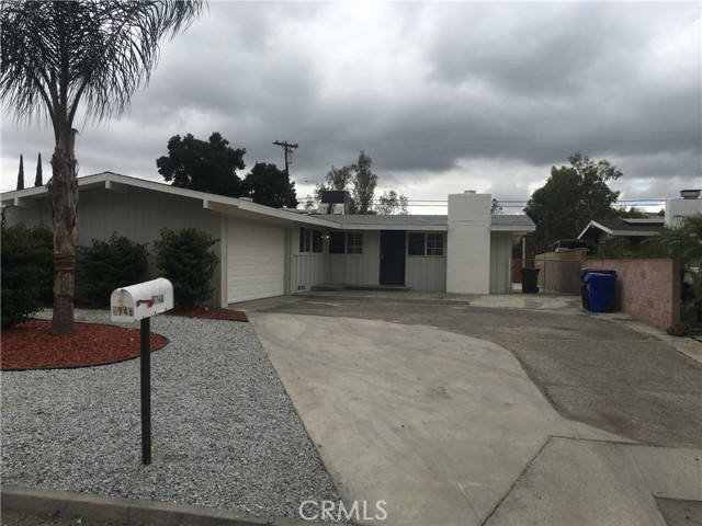 6748 Dwight Way, San Bernardino, CA 92404