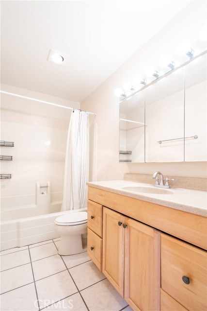 1266 Ramona Drive, Newbury Park CA: https://media.crmls.org/medias/146da424-2810-446d-894b-4bbcf9ef4102.jpg