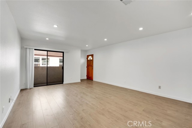 Detail Gallery Image 5 of 20 For 1119 Linden Ave #4,  Glendale,  CA 91201 - 2 Beds | 2 Baths