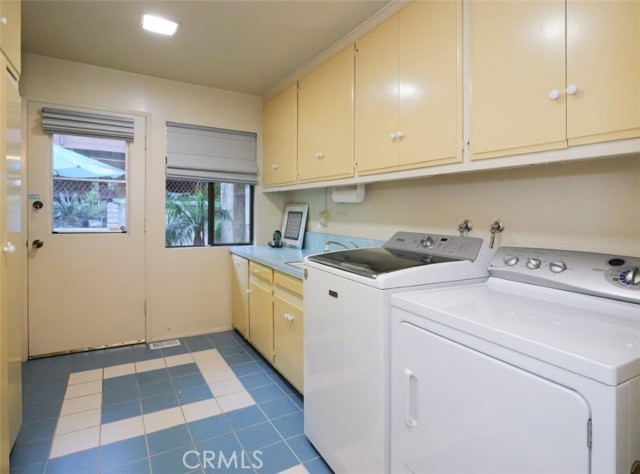 Detail Gallery Image 15 of 40 For 2560 via Sanchez, Palos Verdes Estates,  CA 90274 - 4 Beds | 2/1 Baths