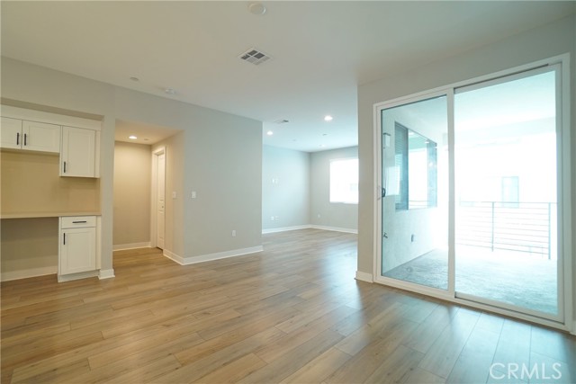 Detail Gallery Image 17 of 45 For 2127 Marine Walk, Gardena,  CA 90249 - 4 Beds | 3 Baths