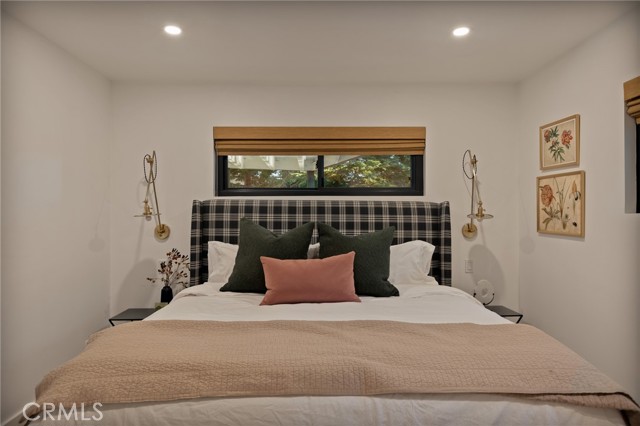 Detail Gallery Image 17 of 30 For 252 Crest Cir, Lake Arrowhead,  CA 92352 - 3 Beds | 2 Baths