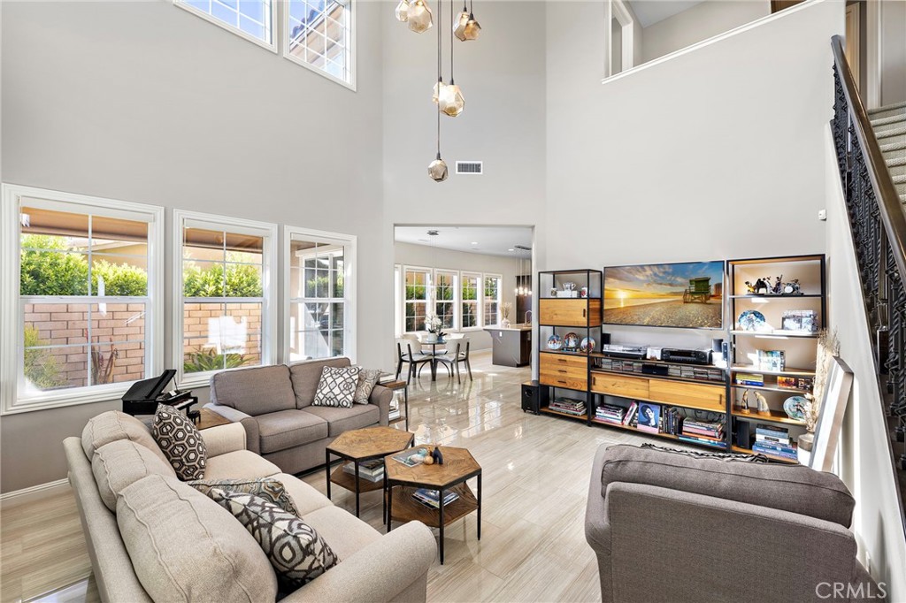 146e97ef 7aeb 4d81 8c8b 453c329c5142