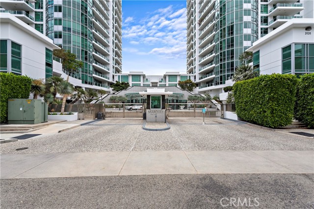 3141 Michelson Drive, Irvine CA: https://media.crmls.org/medias/146edf69-50df-43d3-9d5c-c0063b583a02.jpg