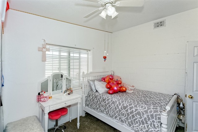 19288 3rd, Oro Grande CA: https://media.crmls.org/medias/14701bcb-9676-4b38-b30c-8a67ea6ddfdd.jpg