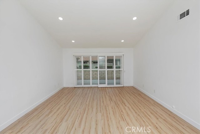 4223 Village 4 photo 7
