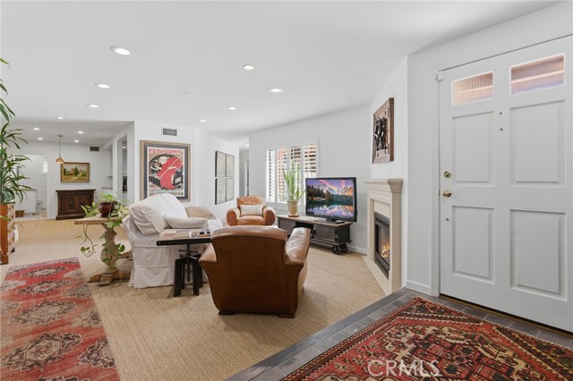 Detail Gallery Image 15 of 61 For 27843 Parker, Castaic,  CA 91384 - 2 Beds | 2 Baths