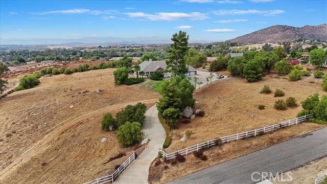 Detail Gallery Image 8 of 69 For 39423 Kapalua Way, Temecula,  CA 92592 - 3 Beds | 4 Baths