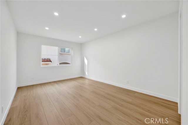 Detail Gallery Image 18 of 30 For 17303 Chatsworth St #4,  Granada Hills,  CA 91344 - 2 Beds | 1/1 Baths