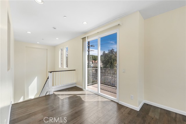 Detail Gallery Image 23 of 28 For 27968 Avalon, Canyon Country,  CA 91351 - 2 Beds | 2 Baths