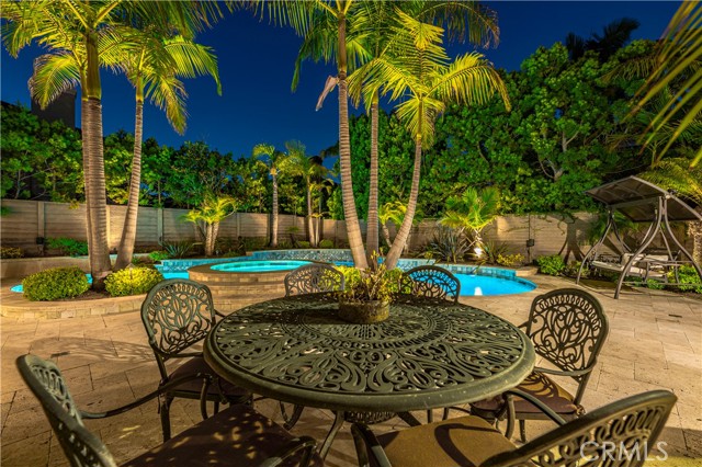 6561 Horseshoe Lane, Huntington Beach CA: https://media.crmls.org/medias/1473fb22-1d99-4d3c-8480-727d38270307.jpg