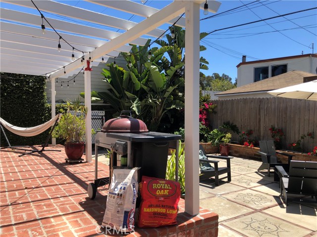 636 23rd Street, Manhattan Beach, California 90266, 4 Bedrooms Bedrooms, ,2 BathroomsBathrooms,Residential,Sold,23rd,SB21125947