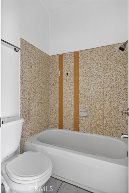 Detail Gallery Image 25 of 36 For 4441 Woodman Ave #304,  Sherman Oaks,  CA 91423 - 1 Beds | 1 Baths