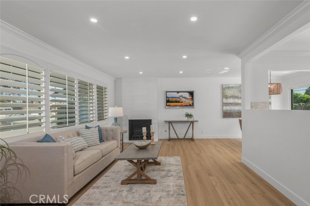 817 S Westchester Drive, Anaheim CA: https://media.crmls.org/medias/1475960e-f529-460f-9efc-c9ab4cb932b0.jpg
