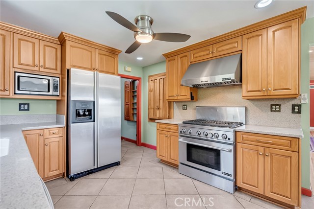 2886 Mcallister Street, Riverside CA: https://media.crmls.org/medias/1477a45b-7c1e-4fef-b020-27b9af0e7c4c.jpg