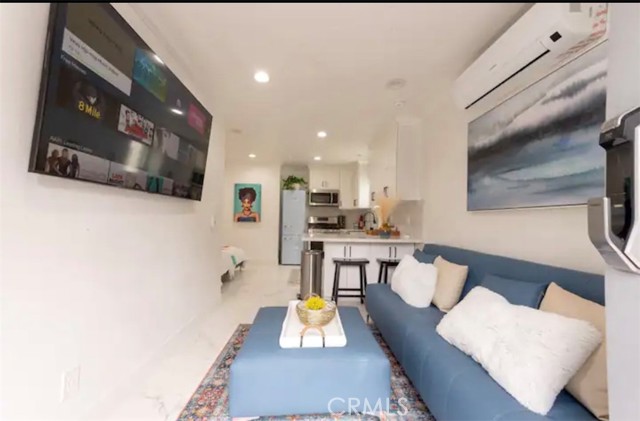 1349 N Formosa Avenue, Los Angeles CA: https://media.crmls.org/medias/147854ef-58bf-459a-9e7c-80353b8baba0.jpg