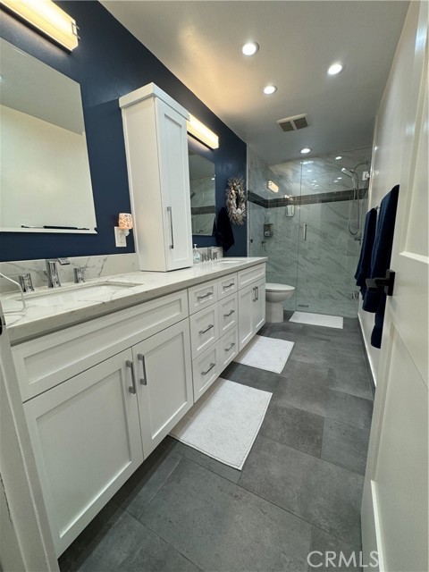 Detail Gallery Image 24 of 47 For 6111 Marina Pacifica Dr, Long Beach,  CA 90803 - 2 Beds | 2 Baths