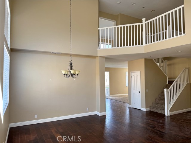 Detail Gallery Image 5 of 40 For 1067 Winthrop Dr, Corona,  CA 92882 - 4 Beds | 3 Baths